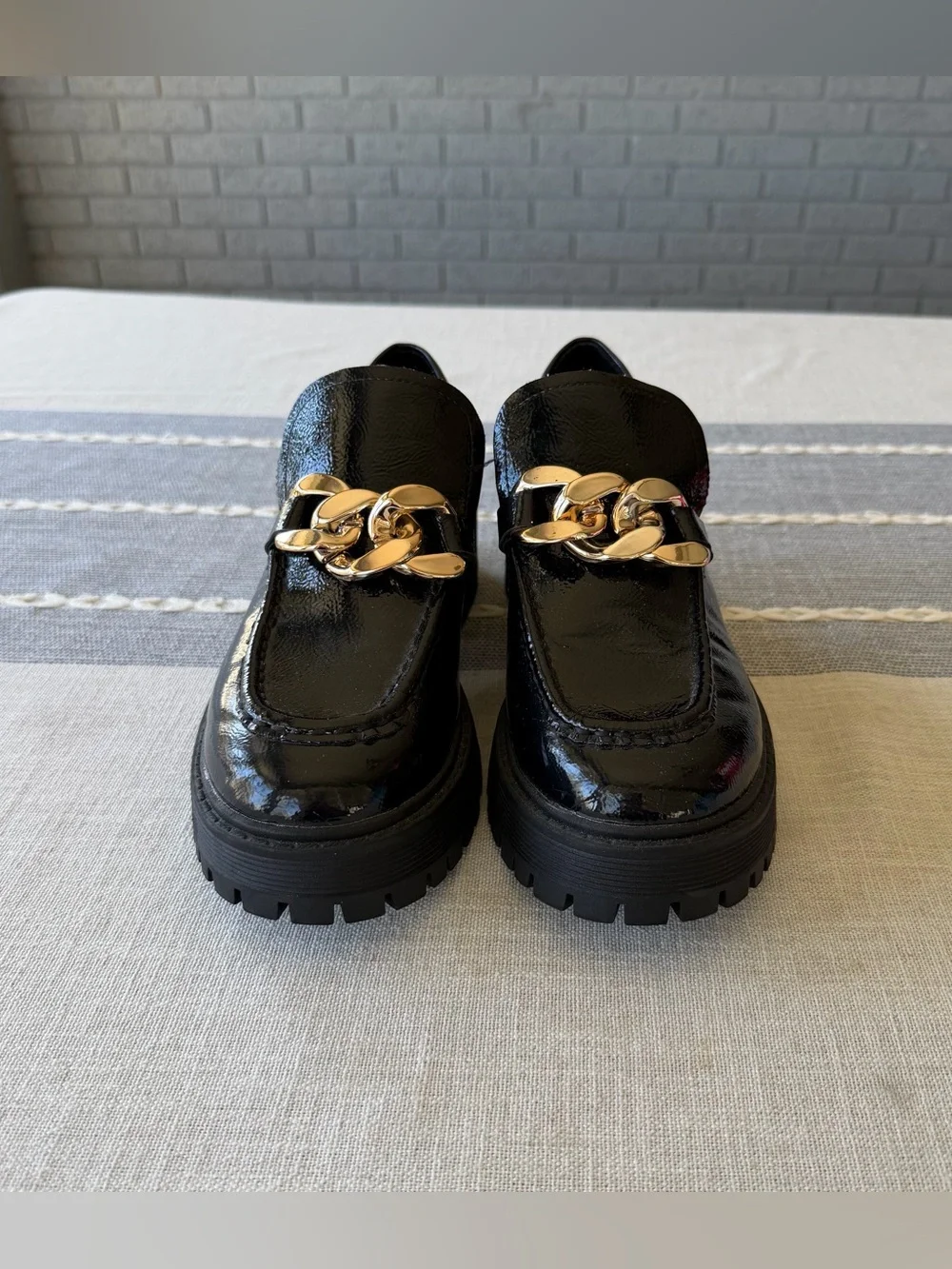 Steve Madden Malvern Chunky Platform Loafers Lug Sole Black Size 8.5 Gold Chain